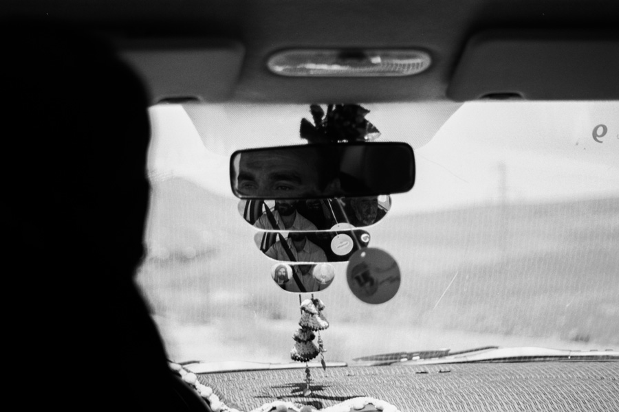 A rearview mirror in a car